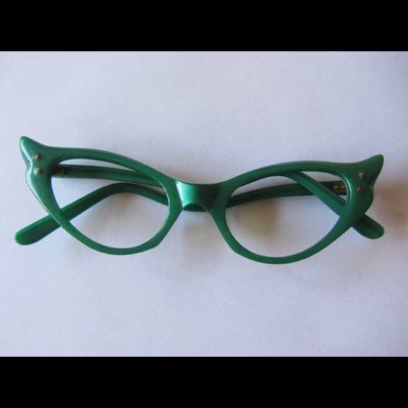 Meet your Posher, Valerie - Picture 1 of 1